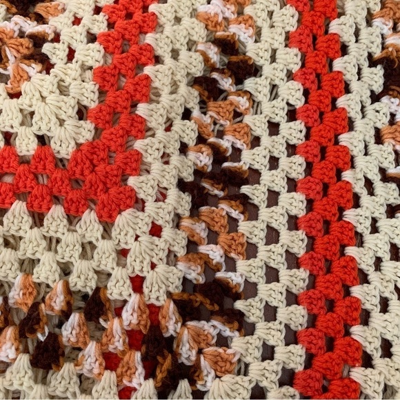 Vintage 1970s Hand Crochet Square Fall Cozy Retro Fringe Throw Blanket - Picture 2 of 4